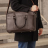 Мужская кожаная деловая сумка BRIALDI Overton BR44556XS relief brown фото 3 &mdash; 2chemodana